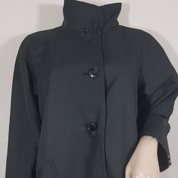 Woman's Madison Reversible Jacket Plaid or Solid Black - Picture 13 of 14